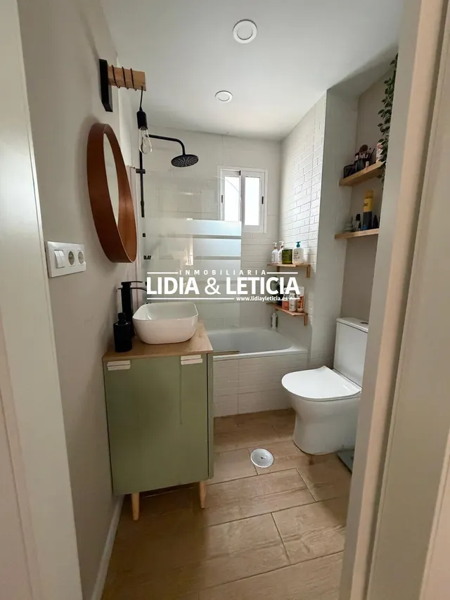 Piso reformado en primera planta — 29