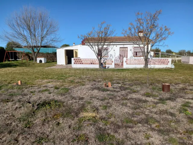 ¡¡Bonita casa en parcela de 3000 m2 a 8 minutos de Cáceres!! - foto 4