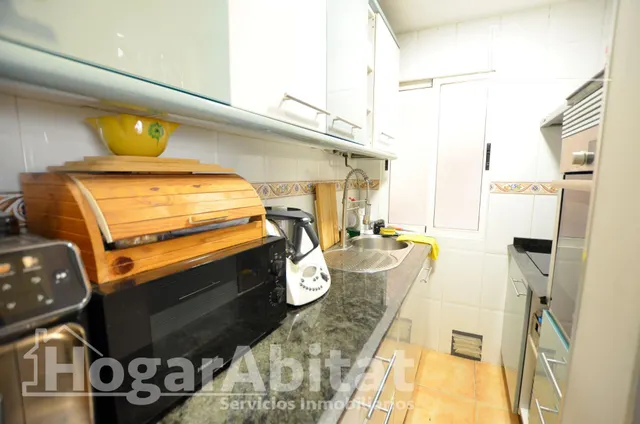 REFORMADO, BONITO Y EXTERIOR CON ASCENSOR Y PARKING, TOTALMENTE AMUEBLADO — 7
