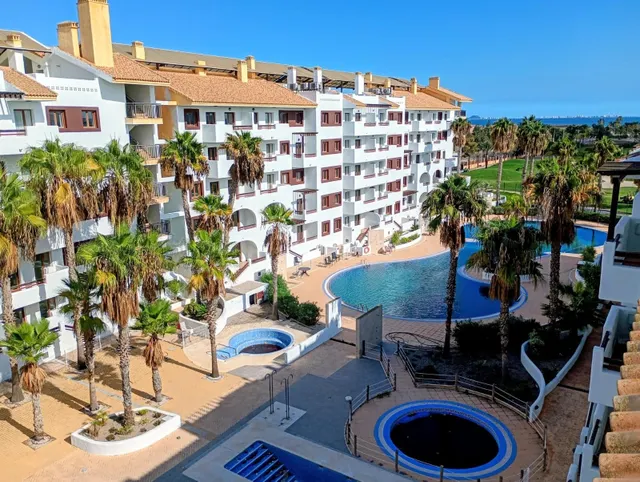 Apartamentos con grandes vistas al campo de golf y a la zona
