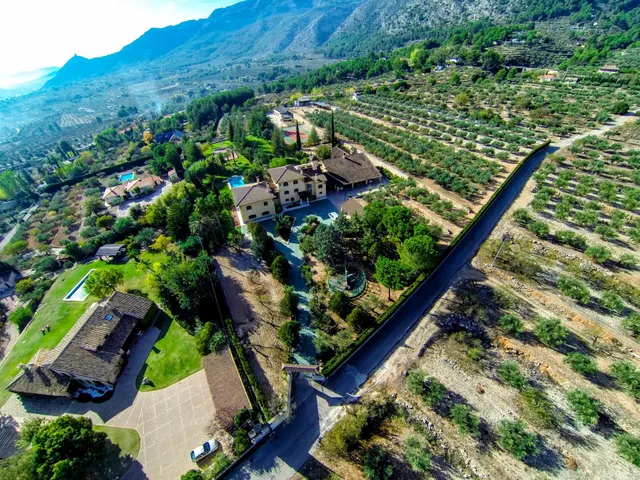 Un refugio de lujo y naturaleza con infinitas posibilidades en Muro de Alcoy — 8