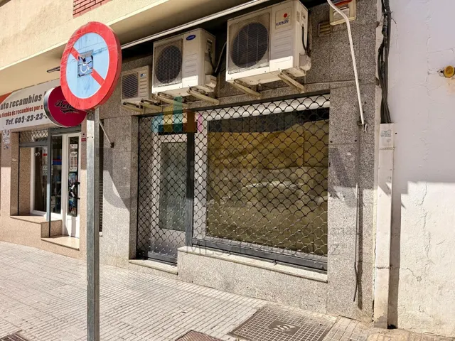 Local comercial en venta en San Roque - foto 3