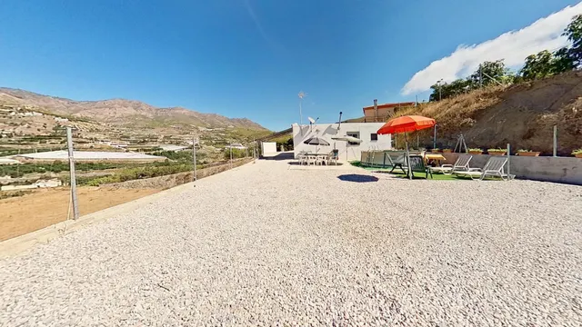CORTIJO Y PARCELA DE 2.869 M2 EN MOLVÍZAR - foto 4