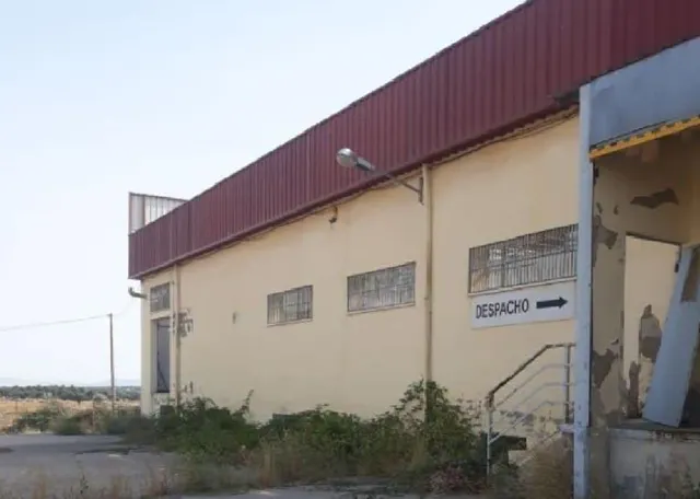 Nave en venta en Arroyo de la Luz, Cáceres - foto 5