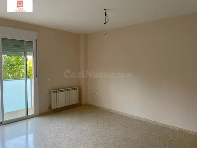 ALQUILER PISO EN BADAJOZ, DETRAS HOSPITAL UNIVERSITARIO, PIS - foto 3