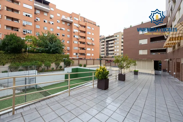 Piso de dos dormitorios en Sanders, en urbanización privada con piscina, pistas de padel, plaza de garaje y trastero — 29
