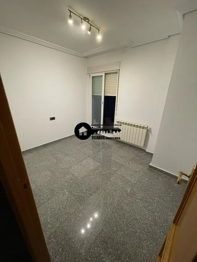 INMOBILIARIA TEJARES ALQUILA PISO ZONA CENTRO-TEJARES — 10