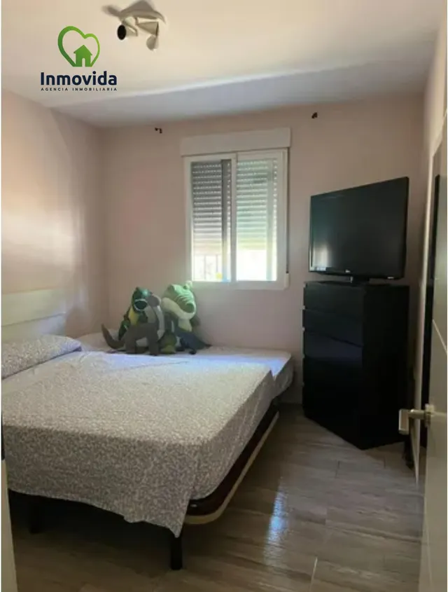 ¡Encantador Chalet con Piscina y Vistas en Cuevas Bajas!  NO HIPOTECABLE — 17