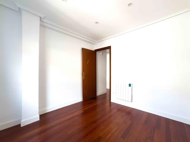 Piso en Basauri — 7