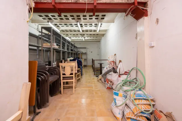 A LA VENTA EDIFICIO EN PLAZA BIB-RAMBLA — 46