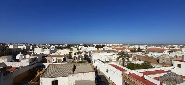 Edificio de tres plantas y local comercial en el centro de Chiclana — 42