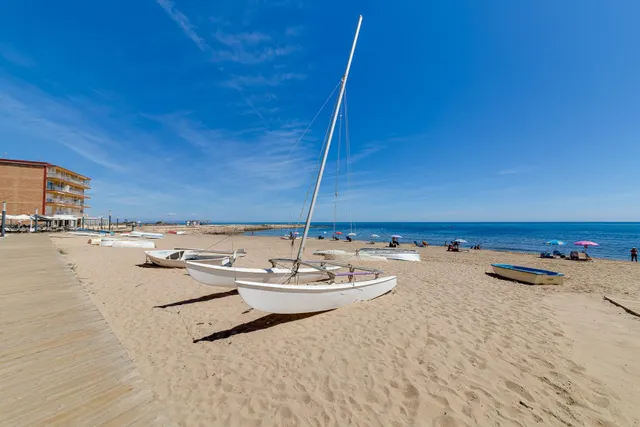 Spacious Apartment in Lomas de Mar, Torrelamata — 46