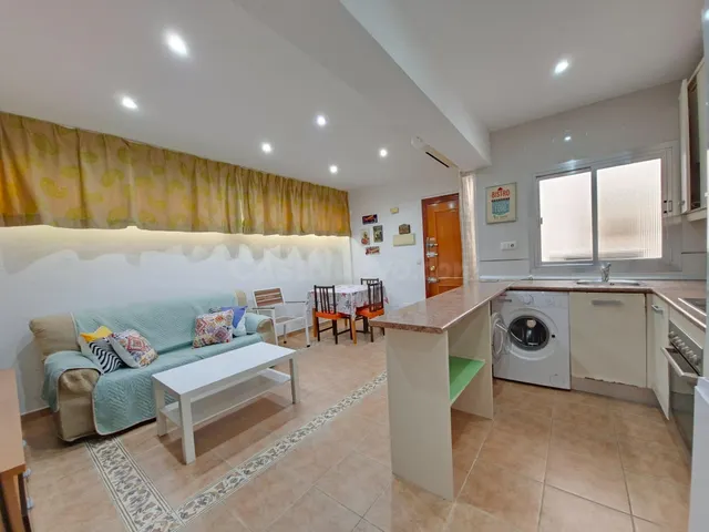 Se vende piso en el zapillo 3 habitaciones a 100 metros de la playa — 3