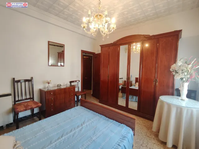 Casa adosada en esquina con dormitorio en planta baja — 26