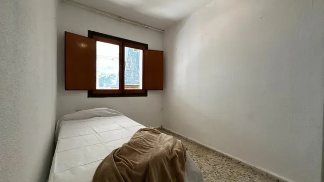 ¡Una casa con jardín, terraza y un sinfín de posibilidades en el corazón de Borja! — 26