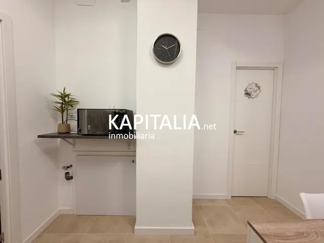 PISO EN EL BARRI DEL CAMÍ — 10