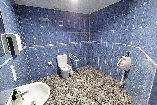 Local comercial en el centro Ciudad — 8