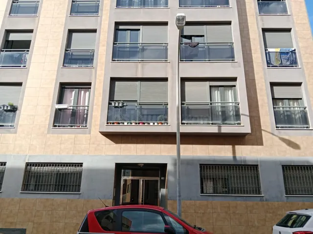 ¡REBAJADO! Bajo en El Parador de las Hortichuelas (Roquetas 