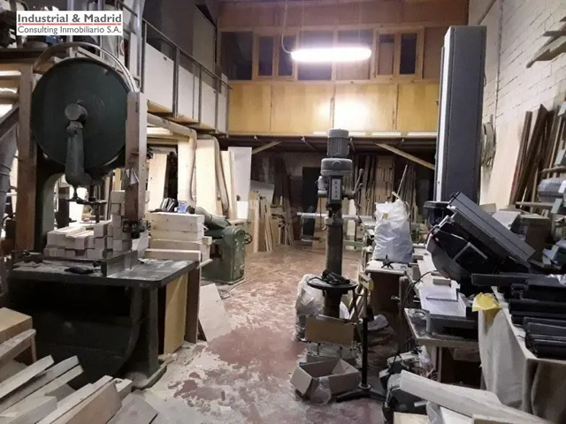 NAVE INDUSTRIAL Y NEGOCIO DE CARPINTERIA / EBANISTERIA EN ME