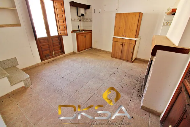 Bonita casa lista para entrar a vivir en el Ayuntamiento de  - foto 4