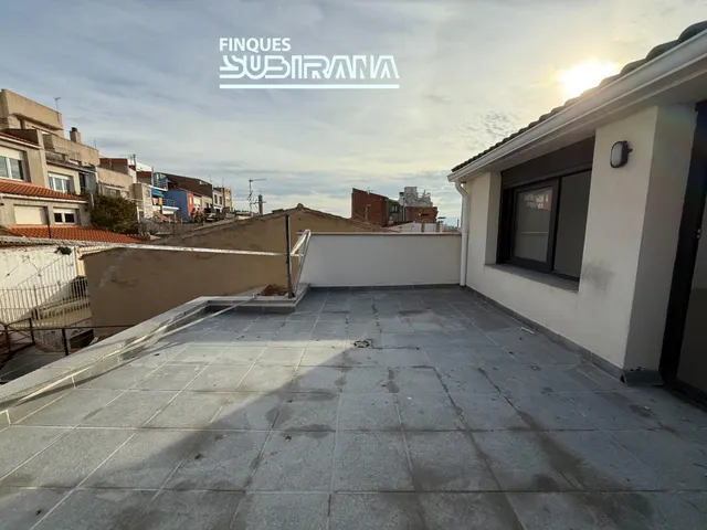DÚPLEX EN VENDA A IGUALADA - ESTACIÓ VELLA + 2 TERRASSES 17 i 18m2 — 12