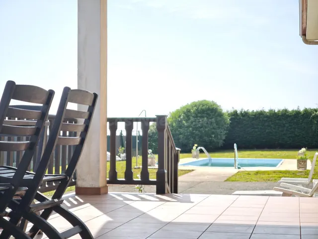 CASA EN PLANTA BAJA A 300 METROS DE LA PLAYA DE LA BARROSA. - foto 5