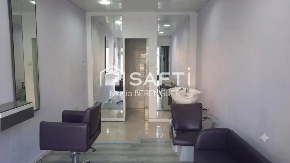 Local ideal para peluquería, barbería, uñas o estética en Mollet.