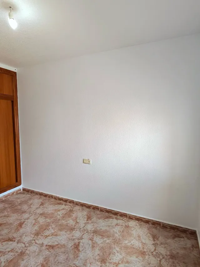 Piso de 3 dormitorios con garaje, terraza y ascensor en San Javier — 17