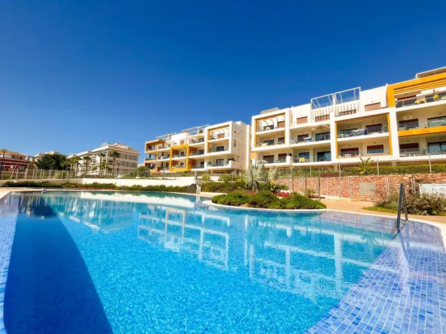 ESPECTACULAR APARTAMENTO CON LICENCIA TURISTICA. 3 DORM. 2 B