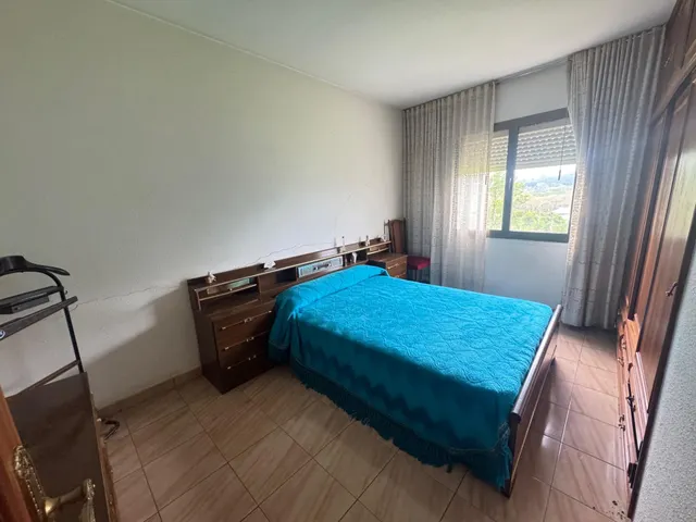 CASA CON TERRENO EN VALDELALOBA — 11