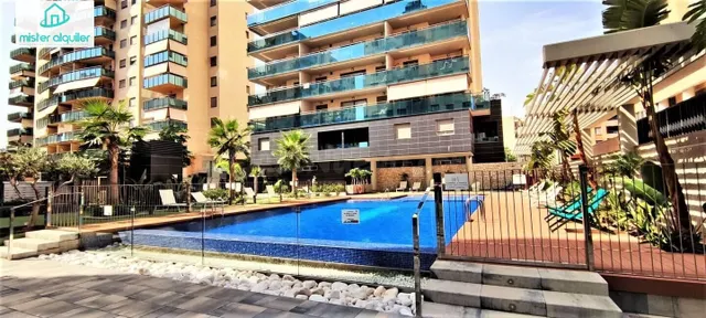 ESPECTACULAR ÁTICO EN ALQUILER EN EL RESIDENCIAL ABEDULES – 