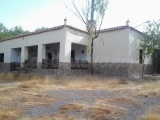 CORTIJO ZONA CHANATA (INSTINCION) - foto 4