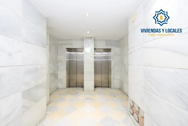 Piso de dos dormitorios en Sanders, en urbanización privada con piscina, pistas de padel, plaza de garaje y trastero — 19