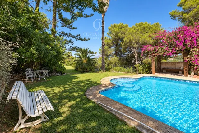 VILLA JARDI · DOBLE PARCELA, JARDINES MADUROS Y VISTAS AL MONTGÓ EN EL TOSALET JÁVEA — 25