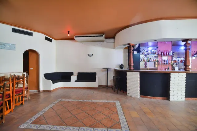Bar 90m² en venta - Centro — 11