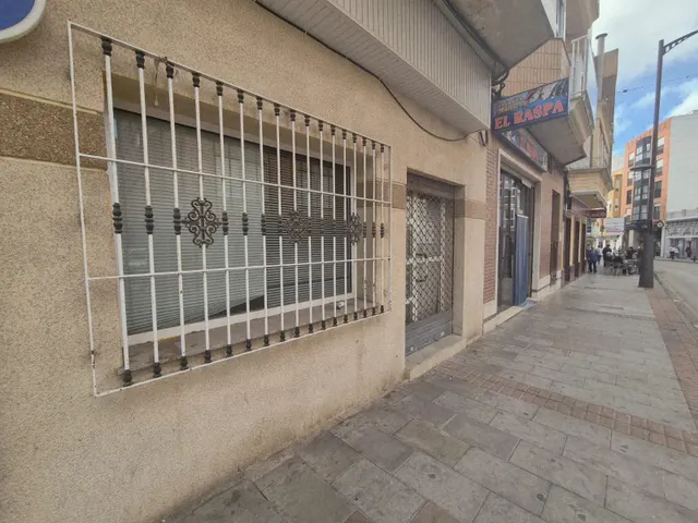 ALQUILER LOCAL COMERCIAL EN CALLE MAYOR DE LA UNIÓN — 2