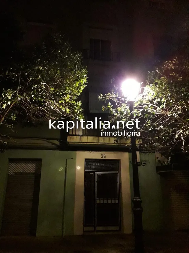 Estupendo piso a la venta en Valencia . — 13
