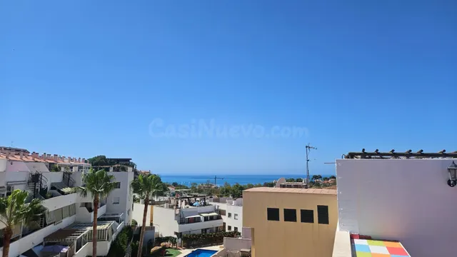 Alquiler ático dúplex en Benalmádena de dos dormitorios con  - foto 2