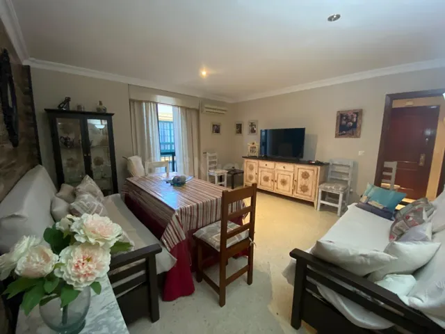 AMPLIA VIVIENDA EN ZONA CENTRO - PLAYA - foto 4