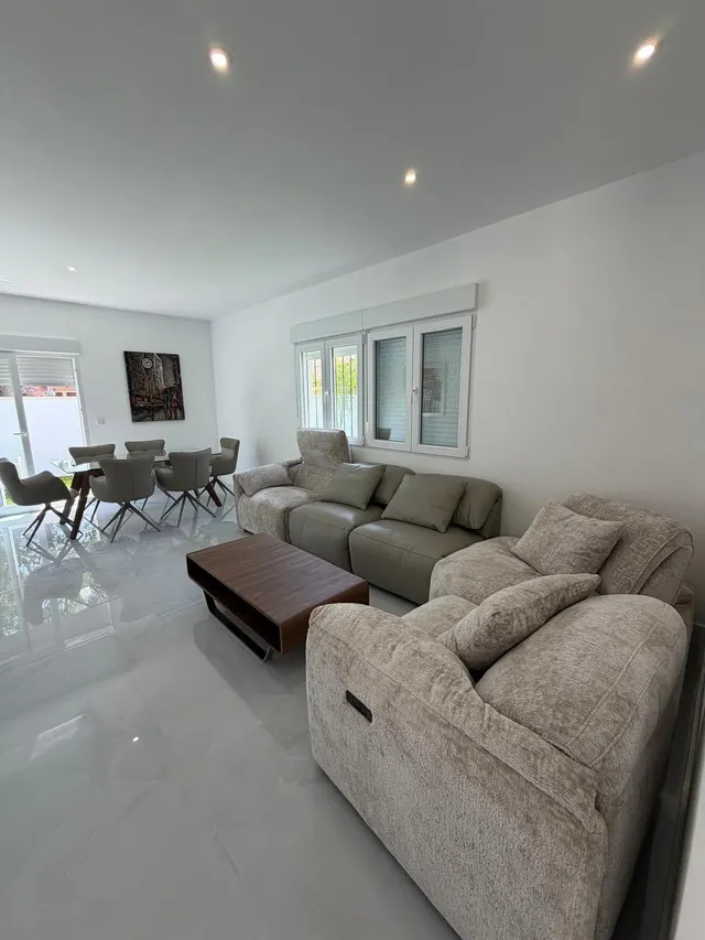 VENTA DE ESPECTACULAR CHALET INDEPENDIENTE DE LUJO HACE ESQUINA — 8