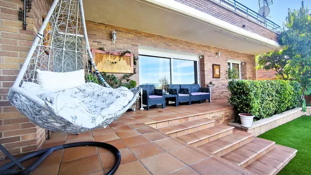 Exclusivo Chalet con Vistas Panorámicas a Montserrat en la U - foto 4