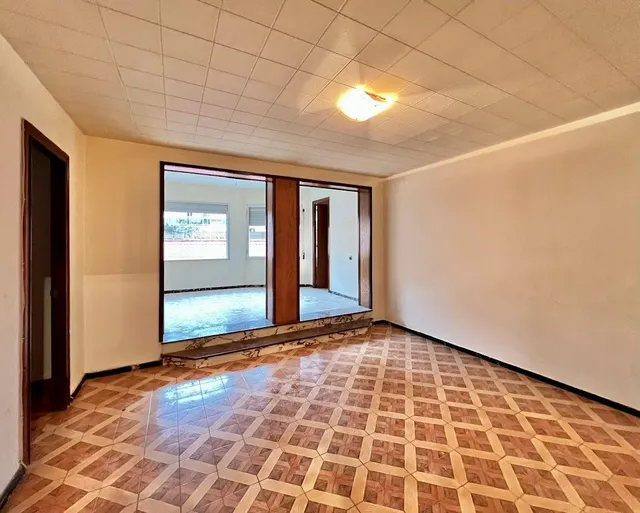 EDIFICIO EN VENTA EN MANRESA — 23