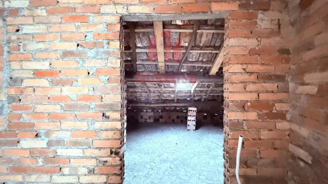 VENTA DE TRASTERO Y DERECHO DE VUELO EN EDIFICIO DE O COUTO — 5