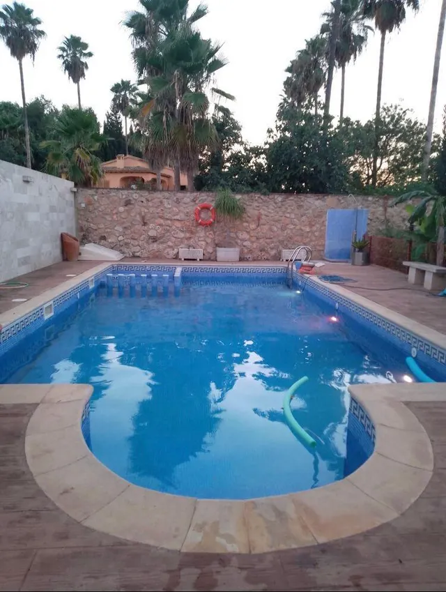Casa con terreno en Urbanización La Redonda, Canals - Oportunidad única — 3