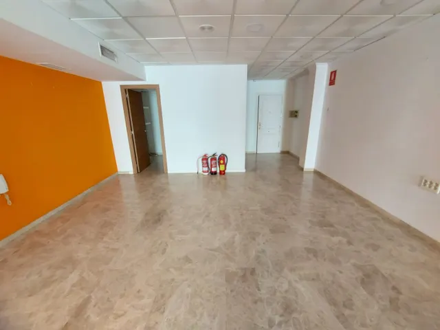 oficina en venta situada en la plaza mayor de El Ejido — 10