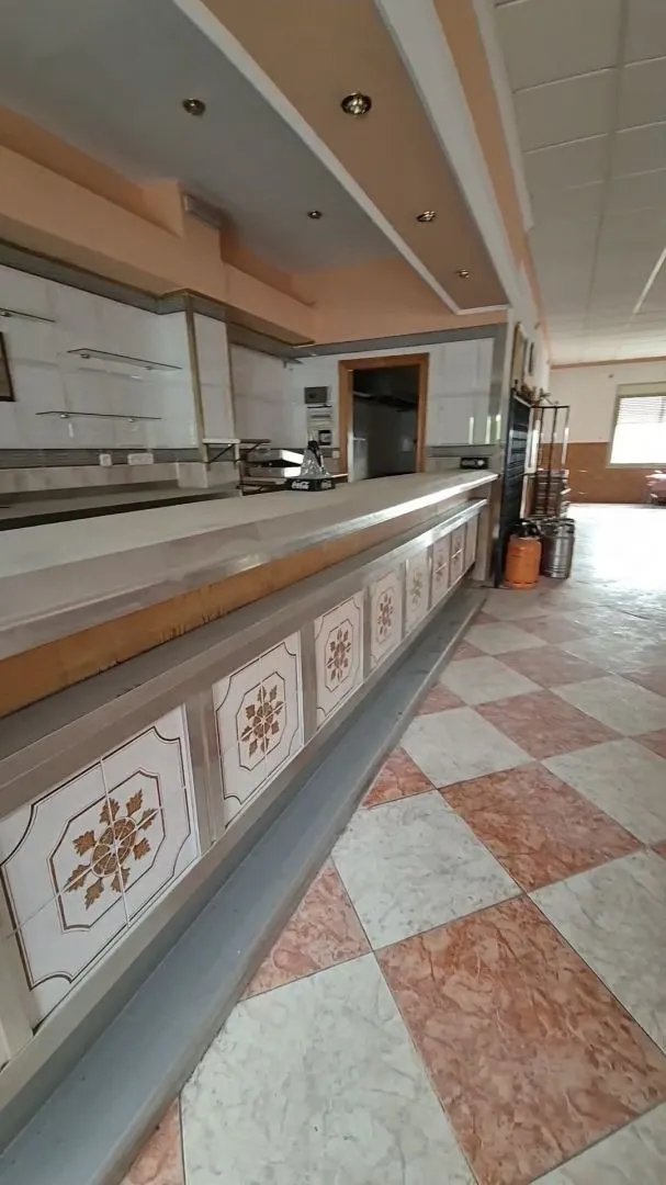 Local comercial 181m² en venta - South of spain — 10