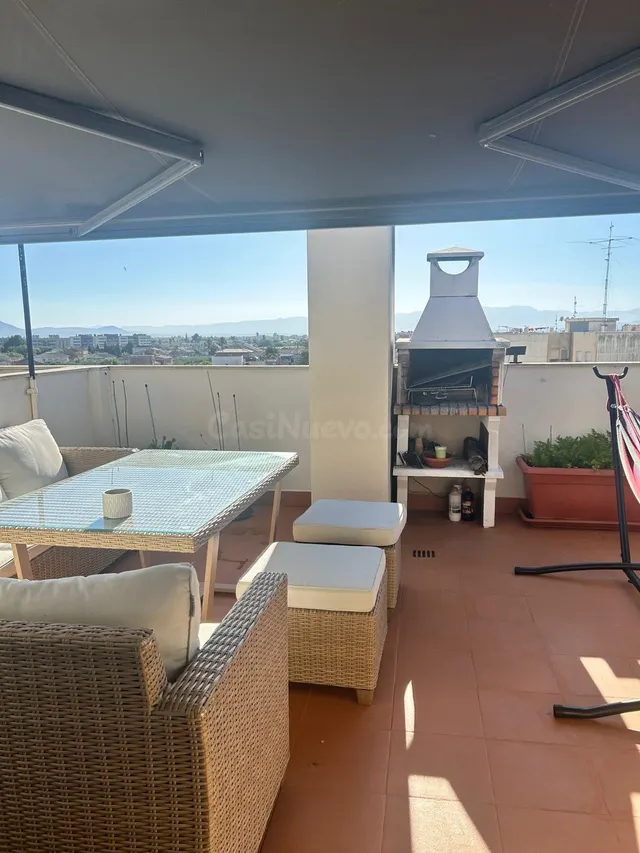 Acogedor duplex con Terraza Privada en Deltebre - foto 3