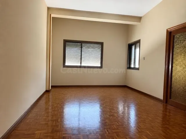 Venta de amplio piso en el centro, zona Ronda de Levante . - foto 4