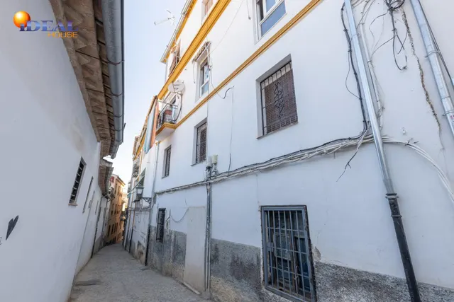 Edificio en venta completo junto a Gran Vía- Bajo Albaicín — 38