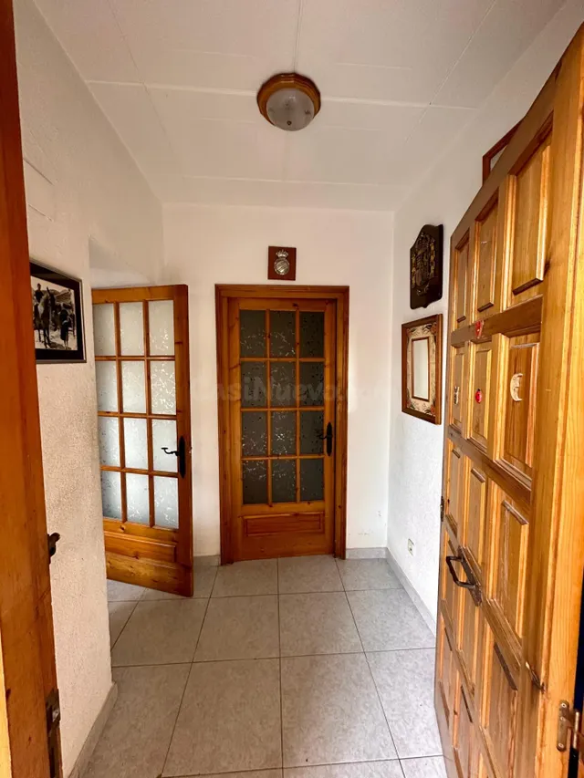 CASA ADOSADA DE PUEBLO EN VENDA - foto 5